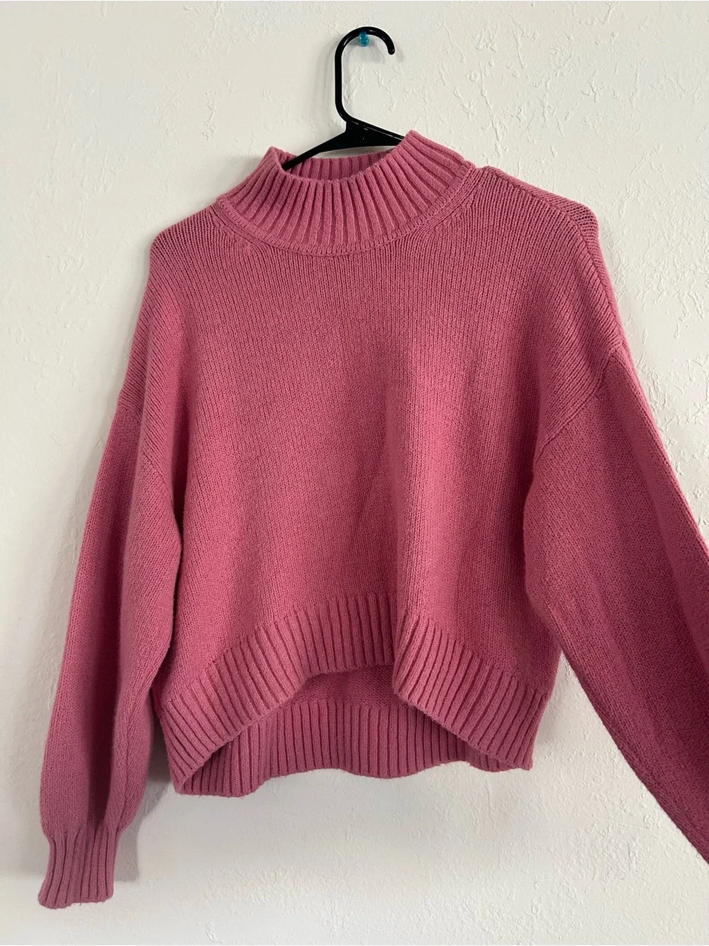 GAP Pink CashSoft Oversized Mockneck Cropped Knit Sweater Girls L Fits Womens XS